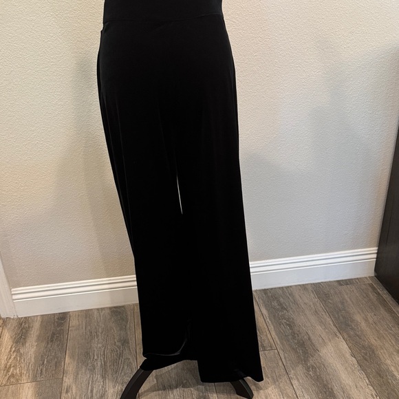 NWT SPANX Women's Black Velvet Front Slit Pant - LARGE - Picture 6 of 11